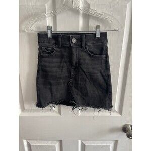 American Eagle Ne(x)t Level Stretch
Distressed Denim Mini Skirt Size 000